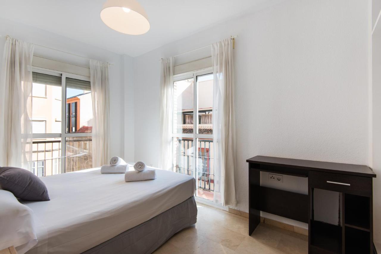 The 1St Corner Central Apartments Málaga Eksteriør billede
