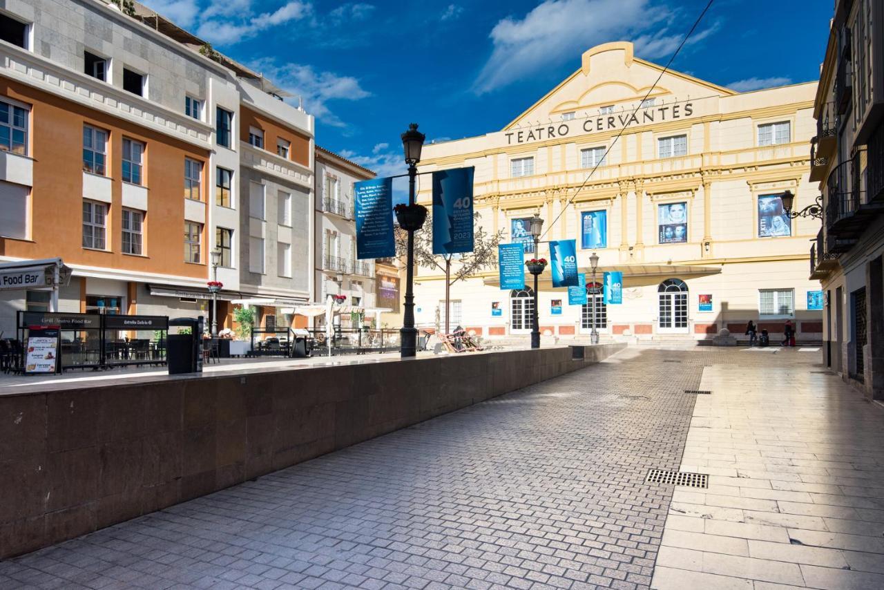The 1St Corner Central Apartments Málaga Eksteriør billede